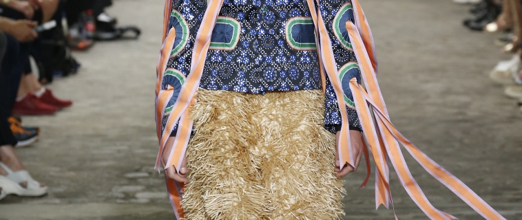 Nieuwe expositie ?Contemporary Fashion? Klederdracht in een nieuwe jas